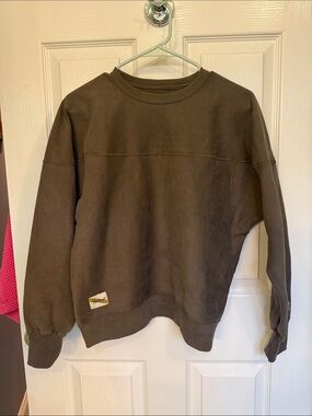 NEW Tracksmith women’s Trackhouse Sweatshirt